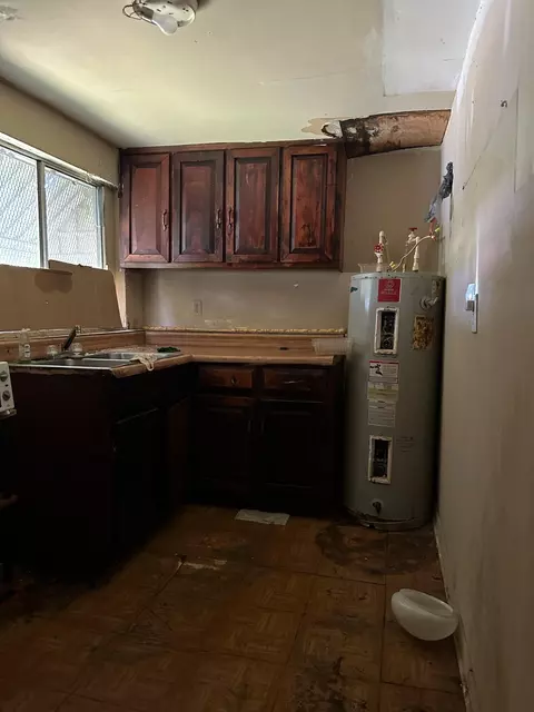 Kitchen - 1539 Chestnut St, Augusta, GA 30901 photo 3 of 3