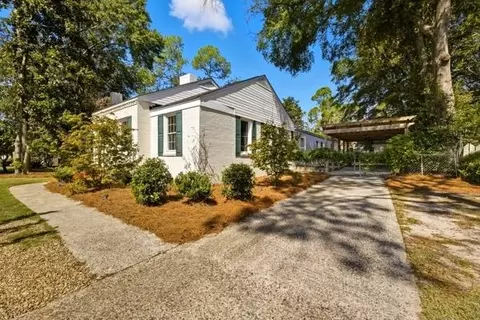 Exterior - 3013 Cardinal Dr, Augusta, GA 30909 photo 4 of 6