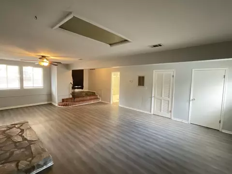 Living - 1932 Satcher Blvd, Augusta, GA 30906 photo 13 of 15