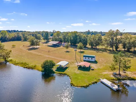 635 Royal Rd, Girard, GA 30426