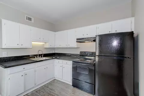Kitchen - 602 3rd St, Augusta, GA 30901 photo 6 of 7