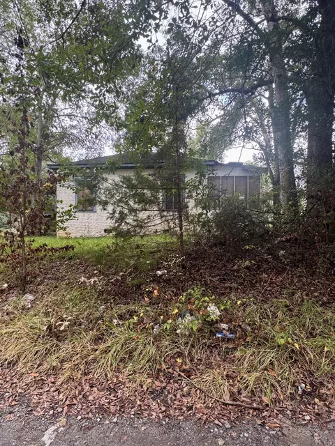 827 Railroad Ave, Waynesboro, GA 30830
