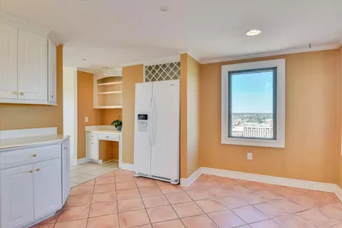 Kitchen - 1 Seventh St #1602, Augusta, GA 30901 photo 3 of 4