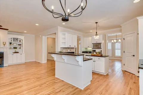 Kitchen - 102 Highgrass Trl, Evans, GA 30809 photo 2 of 8