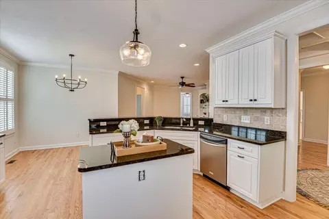 Kitchen - 102 Highgrass Trl, Evans, GA 30809 photo 6 of 8