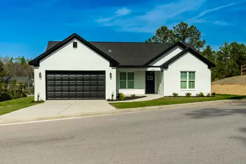 4386 Creekview Dr, Hephzibah, GA 30815