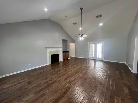 338 Devonshire Dr, Thomson, GA 30824 photo 4
