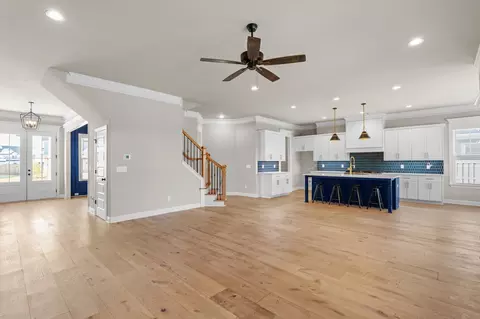 Living - 2975 Rosewood Dr, Evans, GA 30809 photo 5 of 6