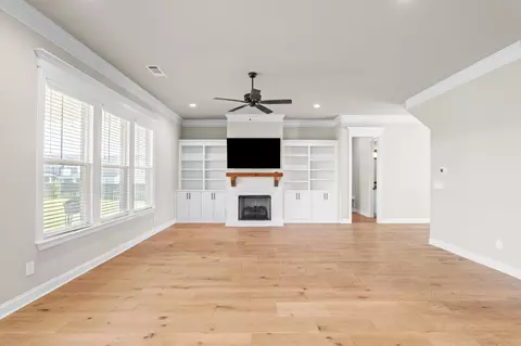 Living - 2975 Rosewood Dr, Evans, GA 30809 photo 3 of 6