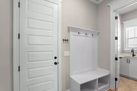 Entry Way - 2975 Rosewood Dr, Evans, GA 30809 photo 5 of 9