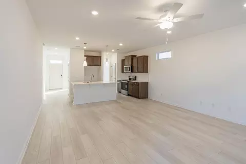 Living - 2119 April Dawn Trl, Thomson, GA 30824 photo 2 of 4