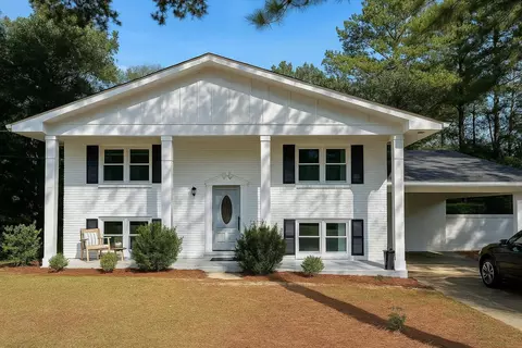 325 W Hugh St, North Augusta, SC 29841