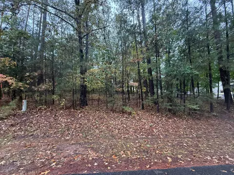 11-23 Brassie Dr, Mccormick, SC 29835