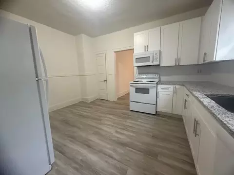 Kitchen - 2006 Mcdowell St, Augusta, GA 30904 photo 2 of 4
