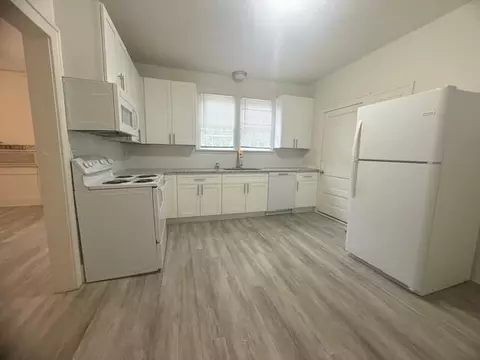 Kitchen - 2006 Mcdowell St, Augusta, GA 30904 photo 1 of 4