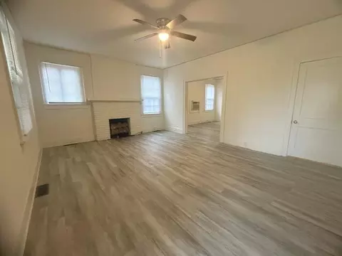 Living - 2006 Mcdowell St, Augusta, GA 30904 photo 2 of 5