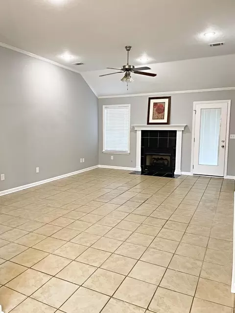 Living - 3217 Hampton Cir, Augusta, GA 30906 photo 1 of 1