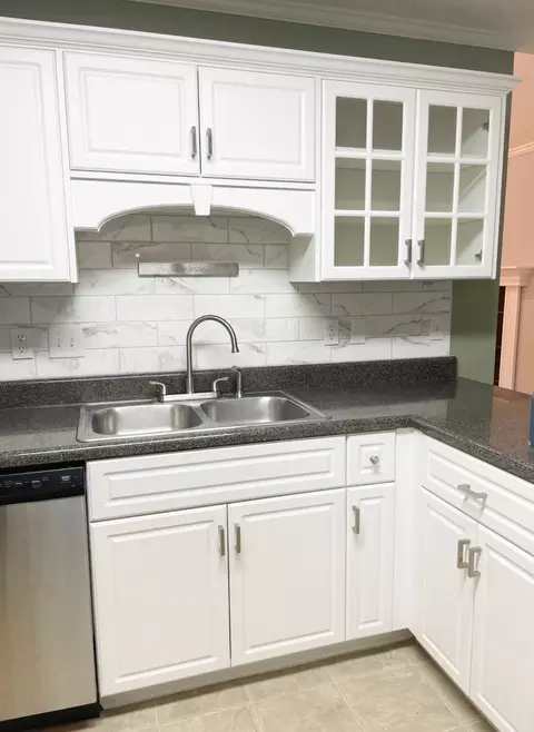 Kitchen - 3217 Hampton Cir, Augusta, GA 30906 photo 2 of 3