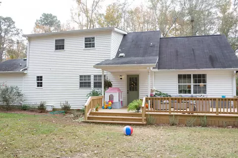 Exterior - 218 E Sheppard St, Stapleton, GA 30823 photo 3 of 8