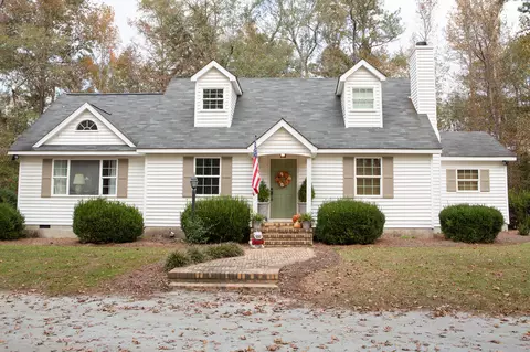 Exterior - 218 E Sheppard St, Stapleton, GA 30823 photo 2 of 8