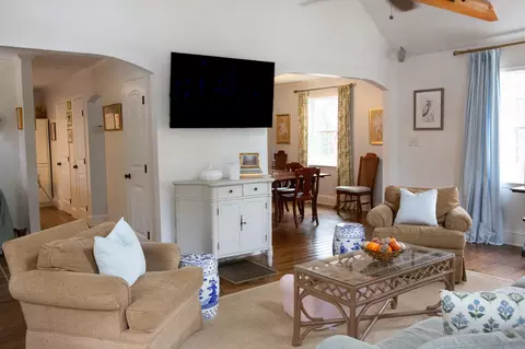 Living - 218 E Sheppard St, Stapleton, GA 30823 photo 3 of 4