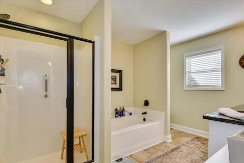 Bath - 262 Brassie Dr, Mccormick, SC 29835 photo 1 of 4