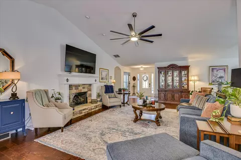 Living - 262 Brassie Dr, Mccormick, SC 29835 photo 4 of 4