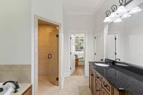 Bath - 603 Altamaha Cir, Evans, GA 30809 photo 2 of 6