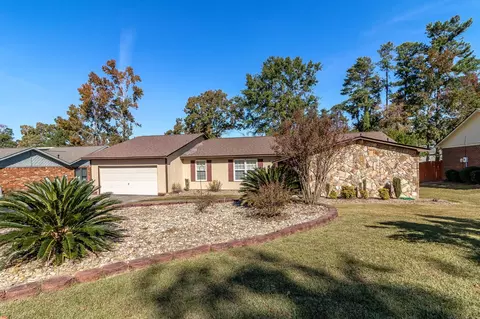 2044 Bridgewater Dr, Martinez, GA 30907