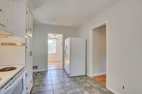 Kitchen - 1611 Pendleton Rd, Augusta, GA 30904 photo 6 of 6