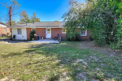 Exterior - 1611 Pendleton Rd, Augusta, GA 30904 photo 4 of 6