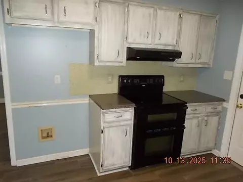 Kitchen - 579 Litchfield Court Ct, Evans, GA 30809 photo 2 of 3