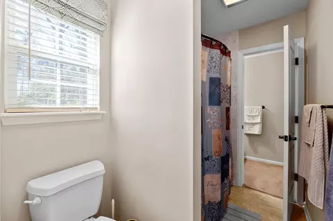 Bath - 2208 Pleasant Dr, Augusta, GA 30907 photo 4 of 5