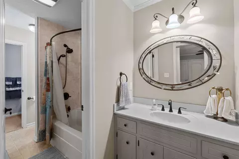 Bath - 2208 Pleasant Dr, Augusta, GA 30907 photo 5 of 5