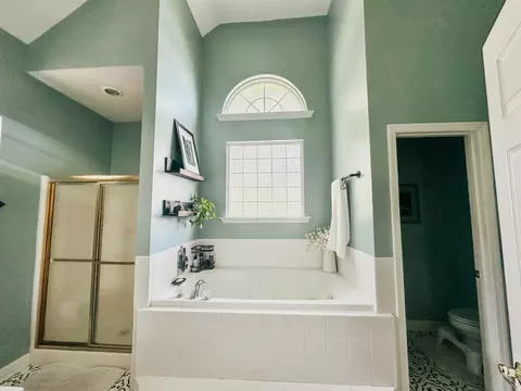 Bath - 992 Windmill Pkwy, Evans, GA 30809 photo 2 of 2