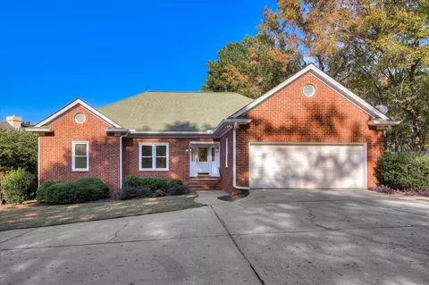 858 Park Chase Dr, Evans, GA 30809