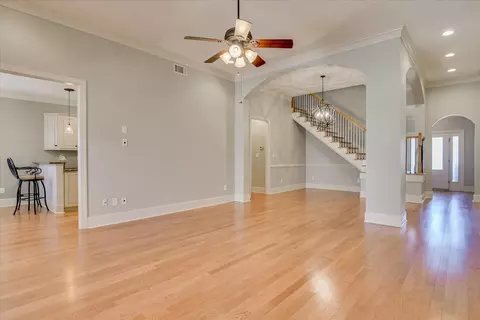 Living - 1009 Barrett Dr, Evans, GA 30809 photo 4 of 4