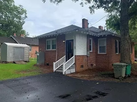 1006 Circle St, Edgefield, SC 29824 photo 2