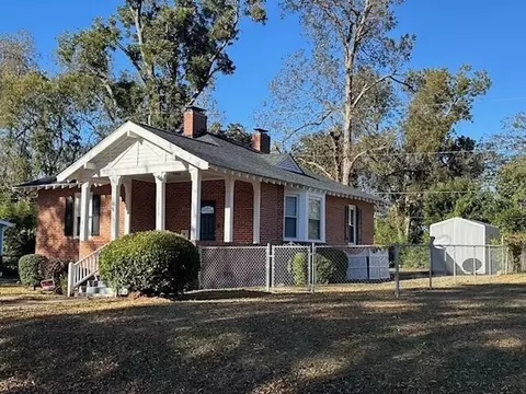 1006 Circle St, Edgefield, SC 29824