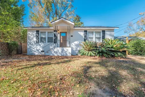 306 Crystal Lake Dr, North Augusta, SC 29841