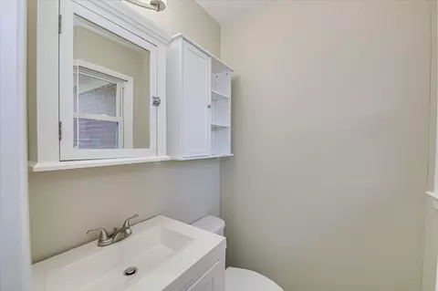Bath - 1021 7th Ave, Augusta, GA 30901 photo 1 of 2