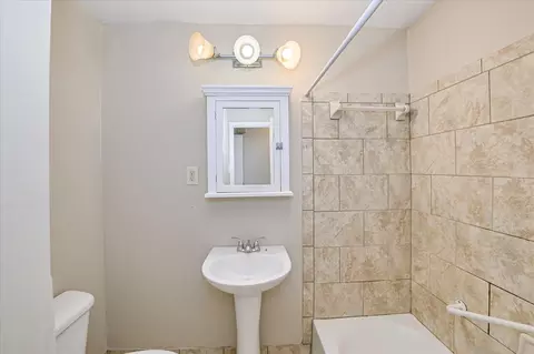 Bath - 1021 7th Ave, Augusta, GA 30901 photo 2 of 2