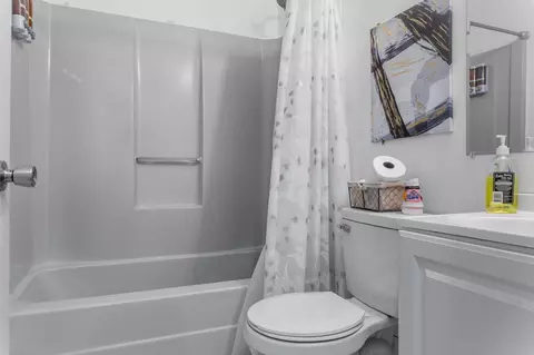 Bath - 1408 Holley St, Augusta, GA 30901 photo 3 of 3