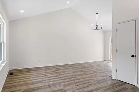 Living - 4116 Dunes Dr, Evans, GA 30809 photo 1 of 9