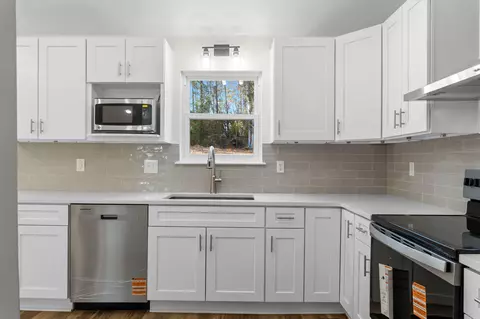 Kitchen - 4116 Dunes Dr, Evans, GA 30809 photo 2 of 2