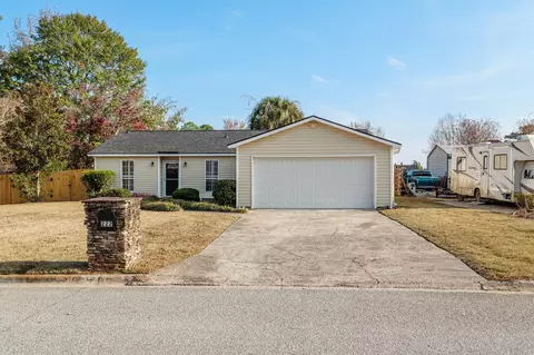 222 Oakridge Dr, Martinez, GA 30907