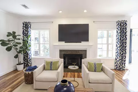 Living - 4213 Blue Heron Ln, Evans, GA 30809 photo 2 of 4