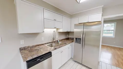 Kitchen - 3907 Willowood Rd, Augusta, GA 30907 photo 2 of 4
