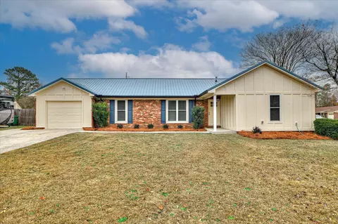 302 Twin Pines Dr, Martinez, GA 30907