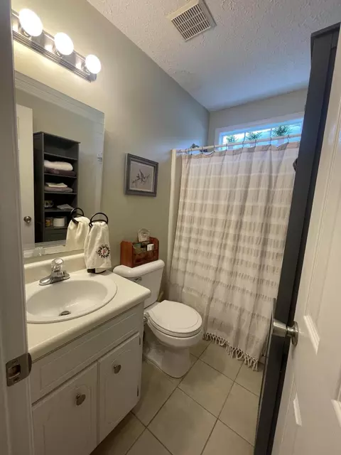 Bath - 4426 Summerlin Dr, Evans, GA 30809 photo 3 of 3